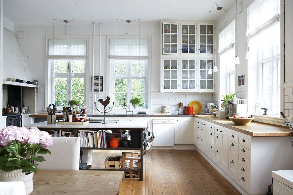 Кухня у скандинавському стилі у домі. Фото 3