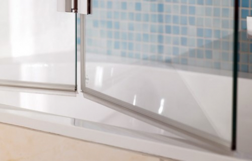 Стеклянные створки для ванны