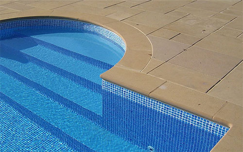 Вибір плитки для басейнів