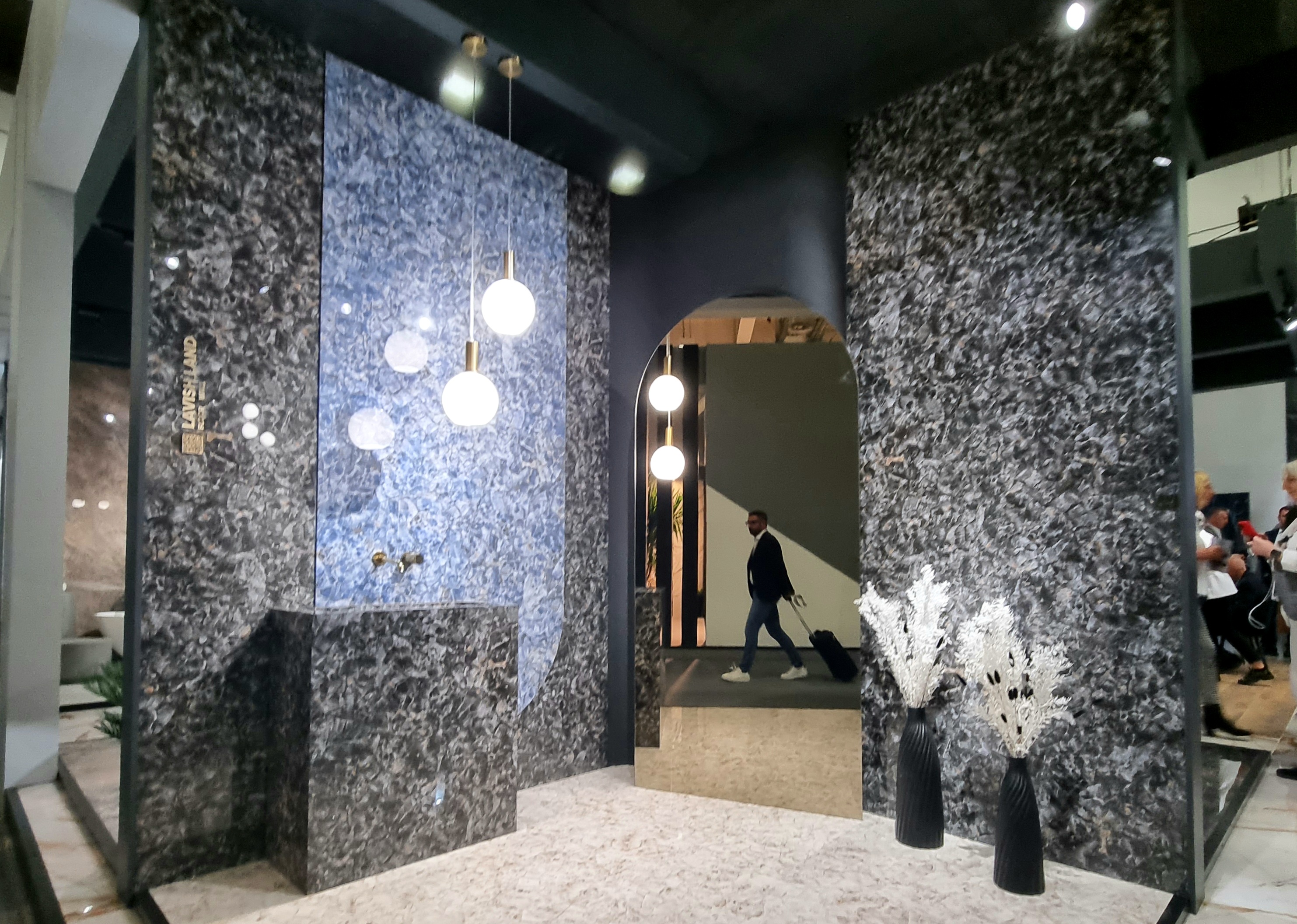 Міжнародна виставка CERSAIE 2022 або Тиждень високої керамічної моди в Італії.